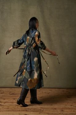 Sœur ROBE SALAMANQUE 19 Sœur ROBE SALAMANQUE -soeur Soldes 001 SALAMANQUE BERGAM 0087