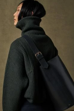 Sœur SAC SAUL 13 Sœur SAC SAUL -soeur Soldes 018 SAHUNE SAUVAGE NIETZSCHE SAUL 0040 db59e521 d862 4ed1 9915 d699e33b1854