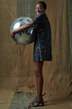 Sœur ROBE SERENADE 11 Sœur ROBE SERENADE -soeur Soldes 019 RAW SERENADE PAOLA 0050 a6fb6c44 a6c1 4f90 b7c5 cd791ce6522a