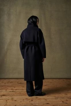 Sœur MANTEAU STALINGRAD -soeur Soldes 029 REAUMUR SULPICE SQUARE SLEEPY SACRE STALINGRAD 0087