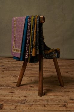 Sœur FOULARD CLASSIQUE 5 Sœur FOULARD CLASSIQUE -soeur Soldes 033 FOULARDS 1845 8fe1912b e262 437e 9844 6f9aa0e09b5d