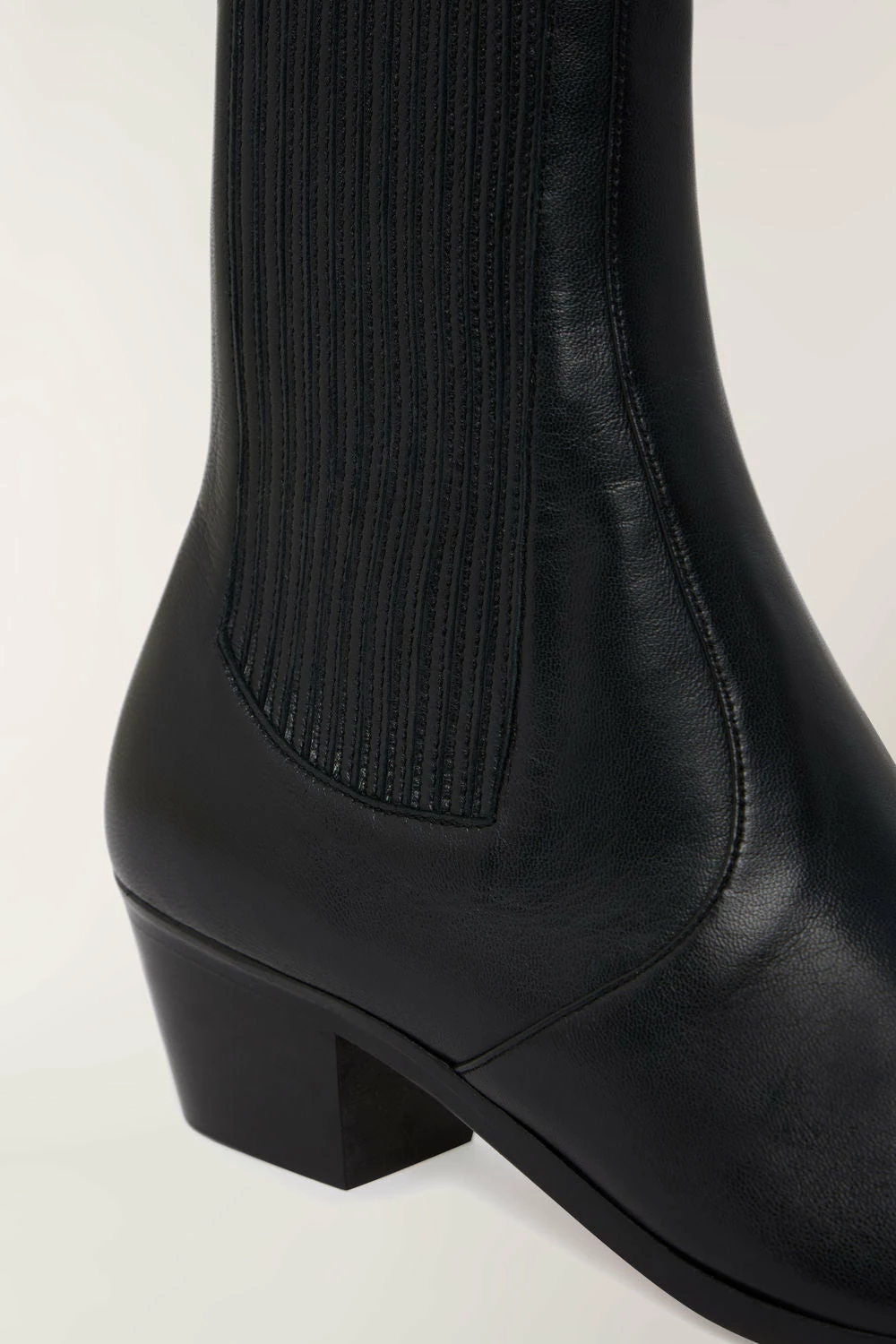 Sœur BOOTS GAZETTE 6 Sœur BOOTS GAZETTE – Image 4