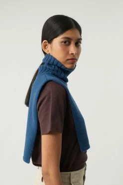 Sœur COL ORION 8 Sœur COL ORION -soeur Soldes CYRIL SALVADOR RALPH PRISCILLE CAPUCINE 1060