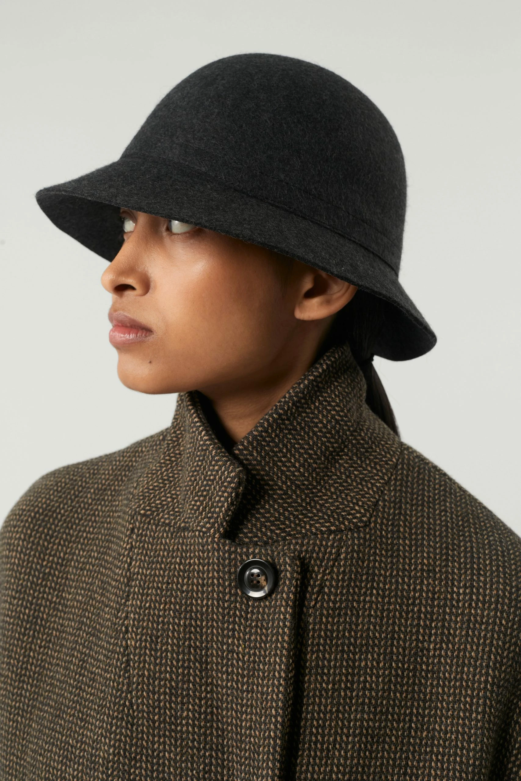Sœur MANTEAU SALFORD 5 Sœur MANTEAU SALFORD – Image 3