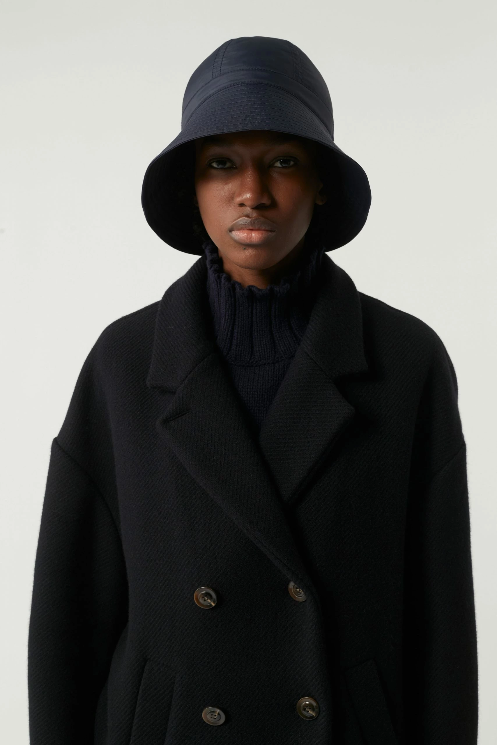 Sœur MANTEAU SALFORD 7 Sœur MANTEAU SALFORD – Image 5