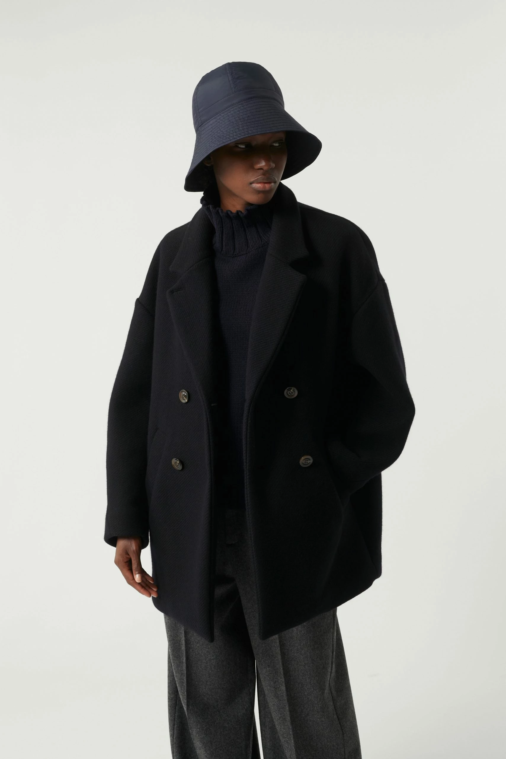 Sœur MANTEAU SALFORD 3 Sœur MANTEAU SALFORD