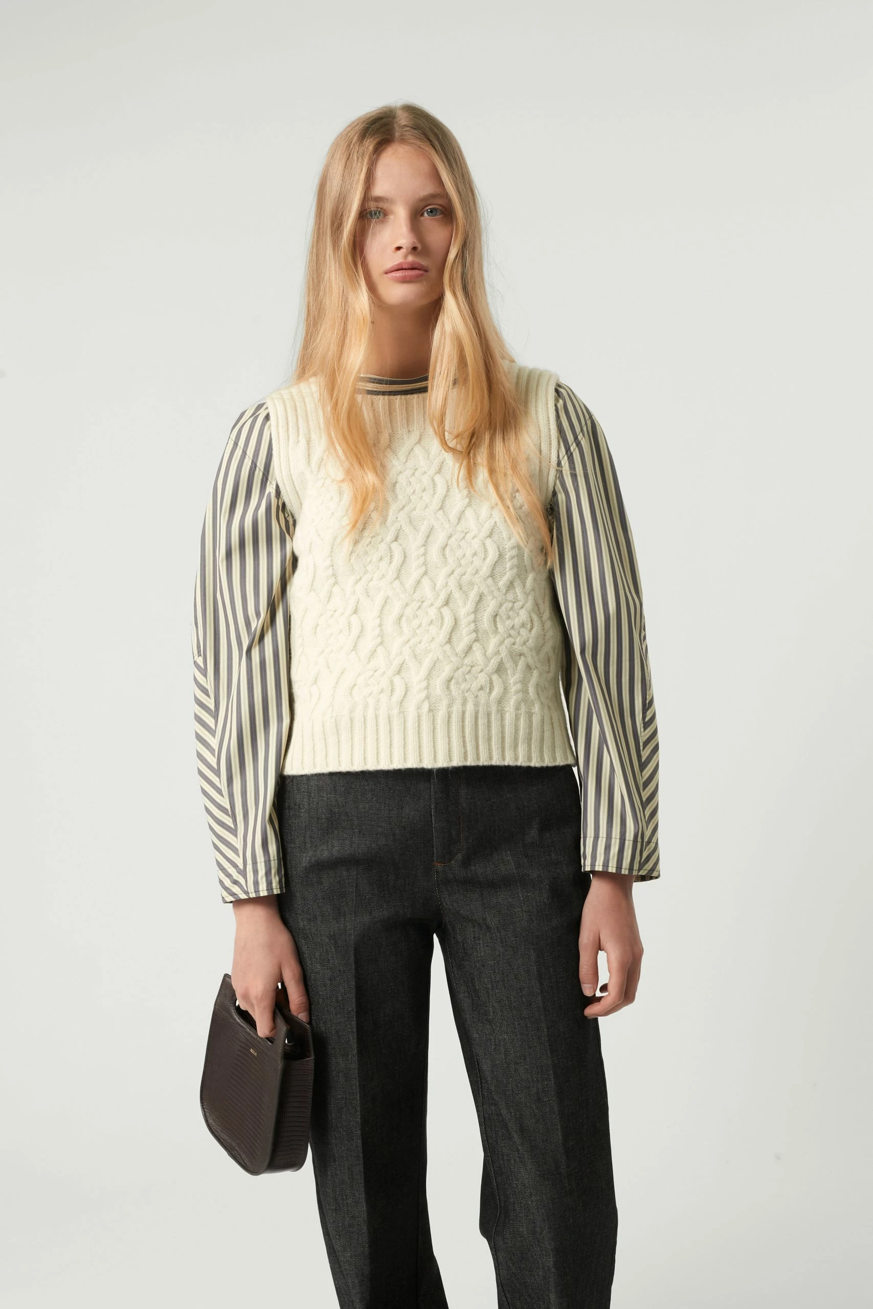 Sœur PULL ROSE 4 Sœur PULL ROSE – Image 2