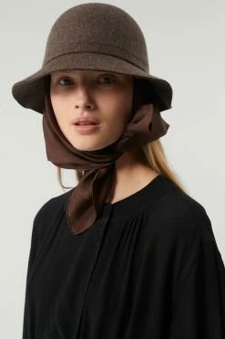 Sœur ROBE SALAMANQUE 11 Sœur ROBE SALAMANQUE -soeur Soldes SALAMANQUE BERGHAM SETE SQUARE 0538 99ebf168 d4eb 4c0e 88be 72e88e2beb2c