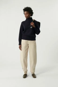 Sœur JEAN SALVADOR 19 Sœur JEAN SALVADOR -soeur Soldes SALVADOR PACHA SAUL SLOWLY 0255