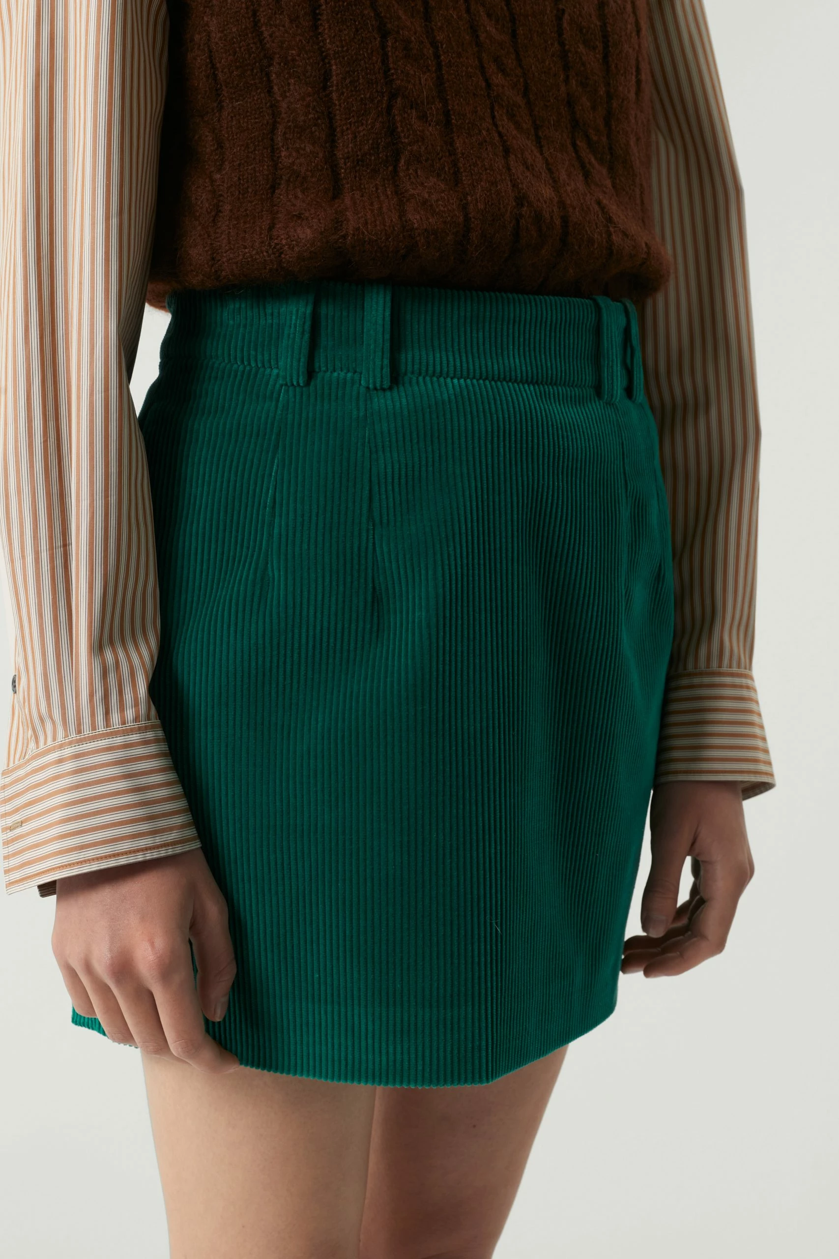 Sœur JUPE GRIMM 4 Sœur JUPE GRIMM – Image 2