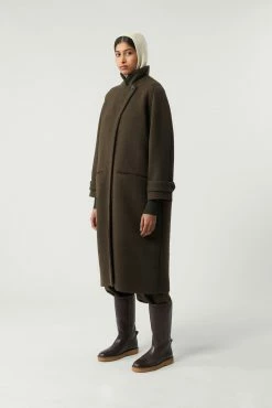 Sœur MANTEAU OSCAR 15 Sœur MANTEAU OSCAR -soeur Soldes SAUVAGE OSCAR SUD SAXO 1269