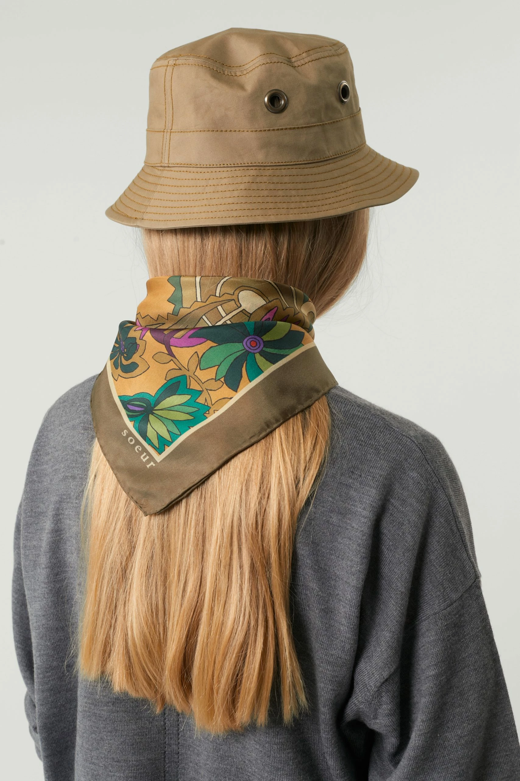 Sœur FOULARD DALTON 5 Sœur FOULARD DALTON – Image 3