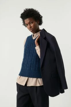 Sœur VESTE SEVRES 15 Sœur VESTE SEVRES -soeur Soldes SQUARE SAPHIR FELIX BERGHAM SACRE SEVRES 0392 a2bfc740 2a15 4399 8520 91ddbef41003